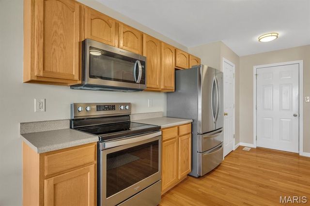 333 Wild Oak Drive, O'fallon, MO 63368