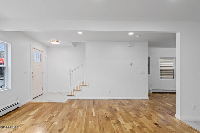 547 5th Avenue, Troy, NY 12182