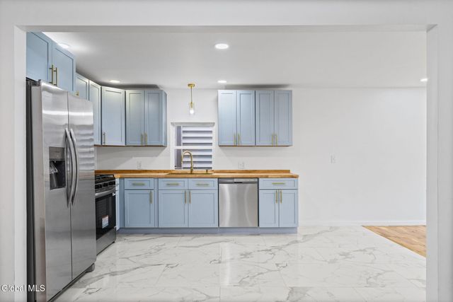547 5th Avenue, Troy, NY 12182