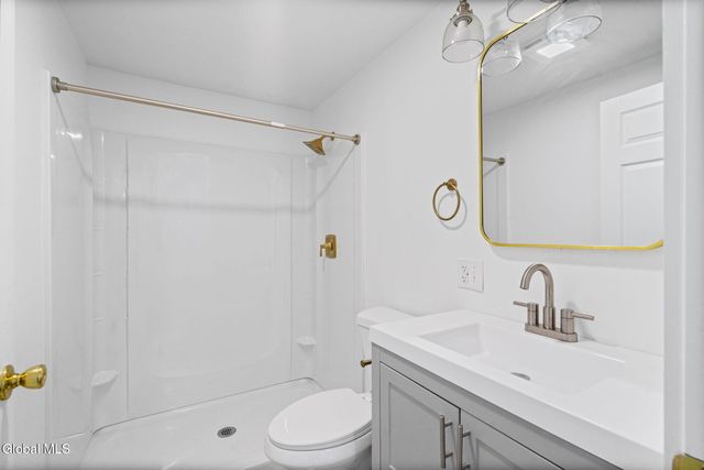 547 5th Avenue, Troy, NY 12182