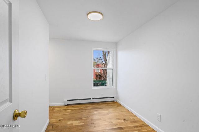 547 5th Avenue, Troy, NY 12182