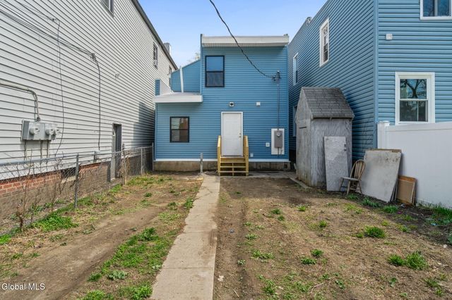 547 5th Avenue, Troy, NY 12182