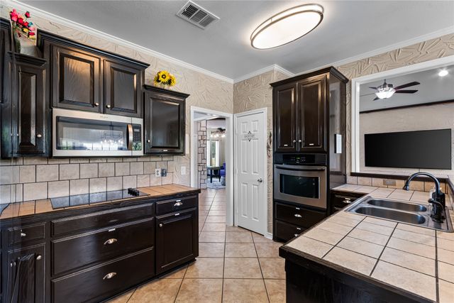 230 Vz County Road 1833, Grand Saline, TX 75140