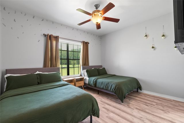 230 Vz County Road 1833, Grand Saline, TX 75140