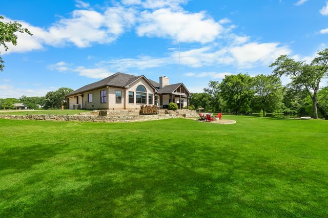 230 Vz County Road 1833, Grand Saline, TX 75140