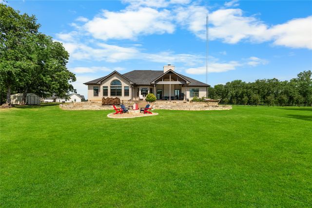 230 Vz County Road 1833, Grand Saline, TX 75140
