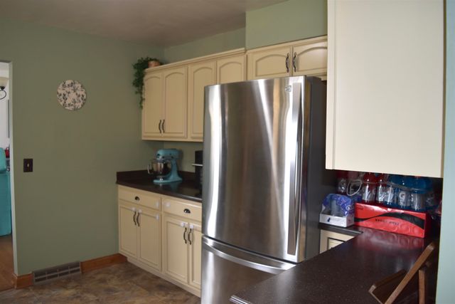 71 Simpson Drive, Huntington, WV 25705