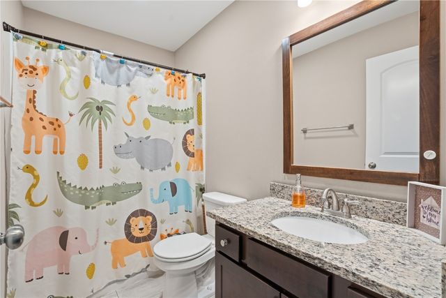 2103 Shady Grove Road SW, Cedar Rapids, IA 52404