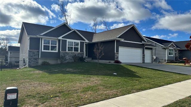 2103 Shady Grove Road SW, Cedar Rapids, IA 52404
