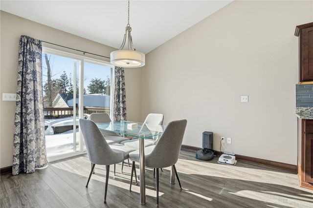 2103 Shady Grove Road SW, Cedar Rapids, IA 52404