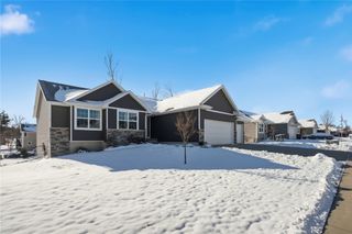 2103 Shady Grove Road SW, Cedar Rapids, IA 52404