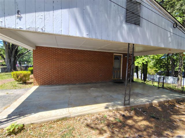 5031 Showalter RD NW, Roanoke, VA 24017
