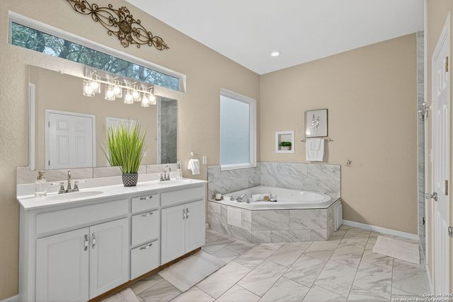 9918 Scenic View, San Antonio, TX 78255