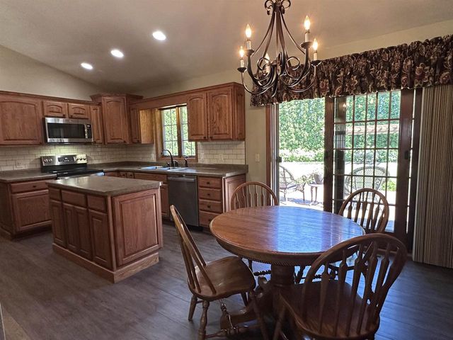 3503 Candlewood Drive, Janesville, WI 53546