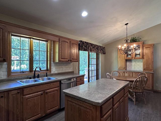3503 Candlewood Drive, Janesville, WI 53546