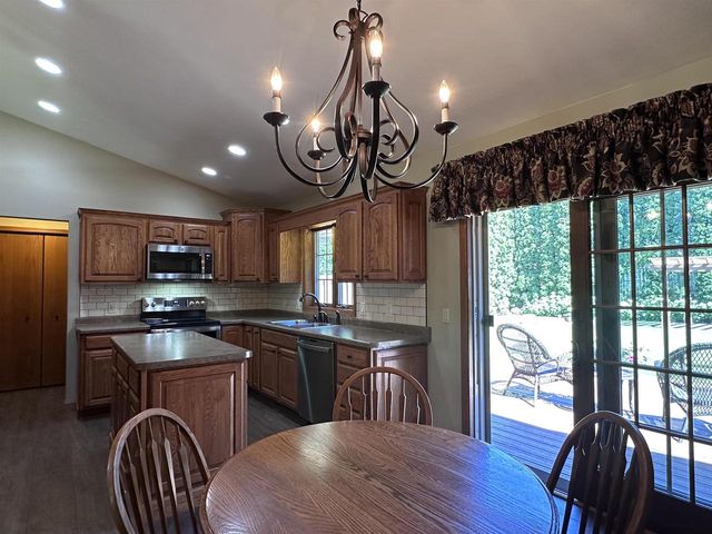 3503 Candlewood Drive, Janesville, WI 53546