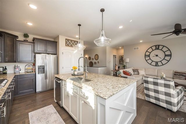 139 Alta Mira Court, O'fallon, MO 63367