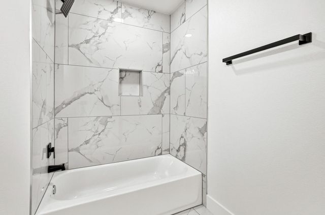 299 Bent Oak Dr., Pottsboro, TX 75076