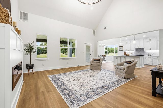 299 Bent Oak Dr., Pottsboro, TX 75076