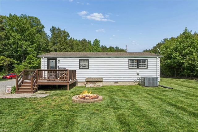 3221 Longstreet LN, Suffolk, VA 23437