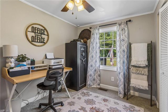 3221 Longstreet LN, Suffolk, VA 23437