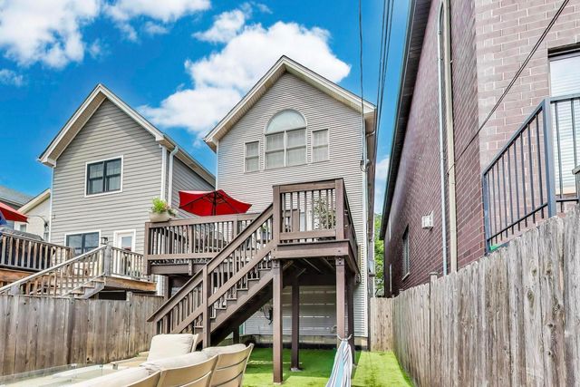 1919 W FLETCHER Street, Chicago, IL 60657