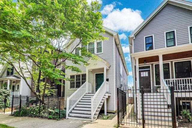 1919 W FLETCHER Street, Chicago, IL 60657