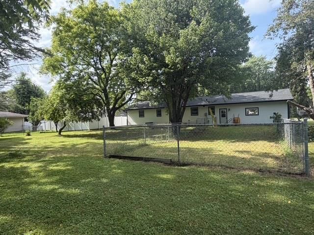 101 Sunset Drive, Clintonville, WI 54929