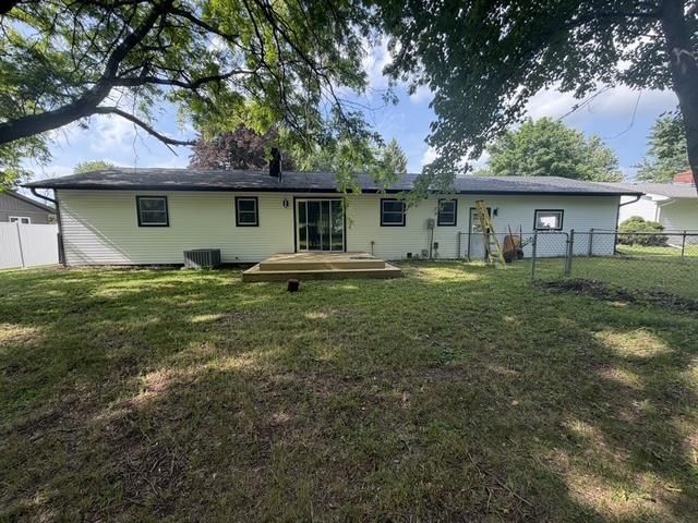 101 Sunset Drive, Clintonville, WI 54929