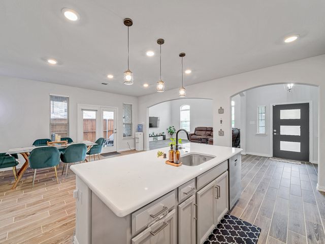 1144 Western Yarrow Avenue, Justin, TX 76247