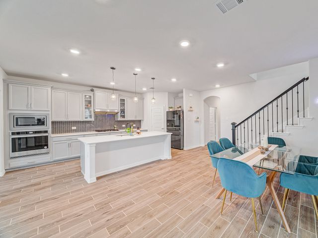 1144 Western Yarrow Avenue, Justin, TX 76247