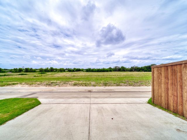 1144 Western Yarrow Avenue, Justin, TX 76247