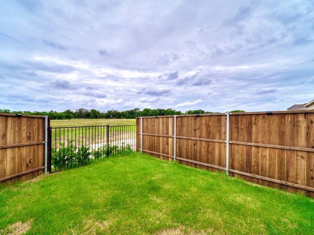 1144 Western Yarrow Avenue, Justin, TX 76247