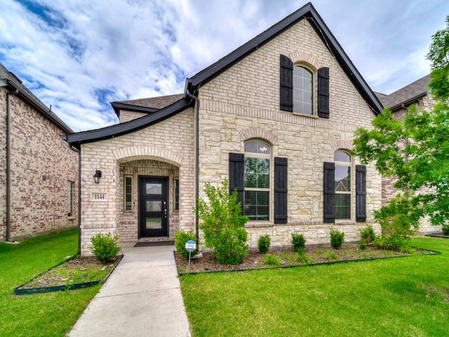 1144 Western Yarrow Avenue, Justin, TX 76247