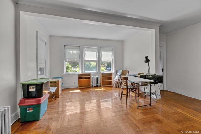 164-01 84th Avenue, Jamaica, NY 11432
