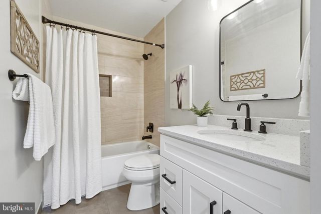 13365 FERRY LANDING LN, Woodbridge, VA 22191