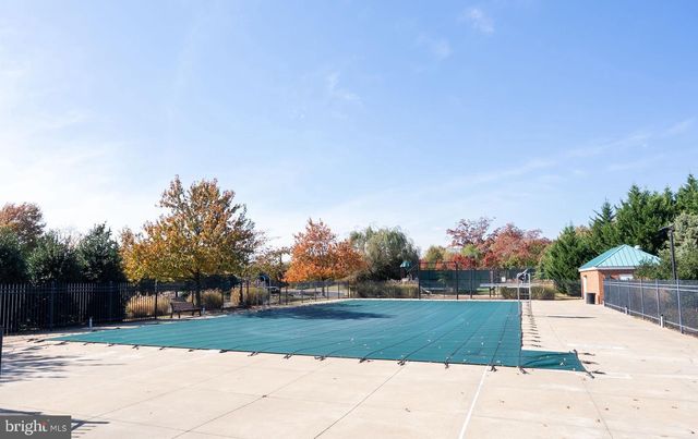 13365 FERRY LANDING LN, Woodbridge, VA 22191