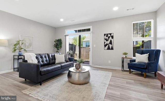 13365 FERRY LANDING LN, Woodbridge, VA 22191