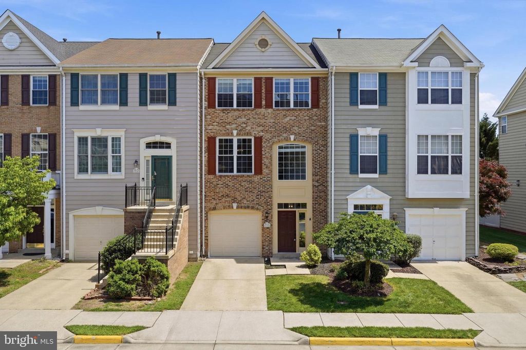 13365 FERRY LANDING LN, Woodbridge, VA 22191