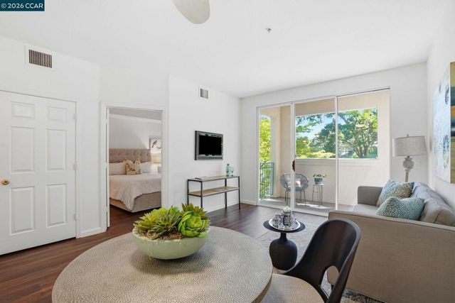 1860 Tice Creek Dr 1210, Walnut Creek, CA 94595