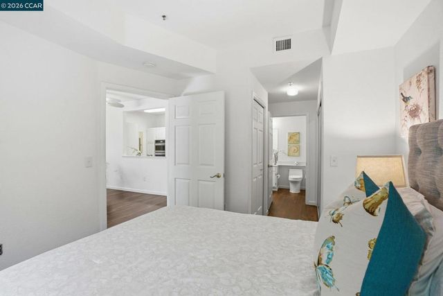 1860 Tice Creek Dr 1210, Walnut Creek, CA 94595