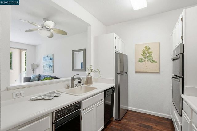 1860 Tice Creek Dr 1210, Walnut Creek, CA 94595