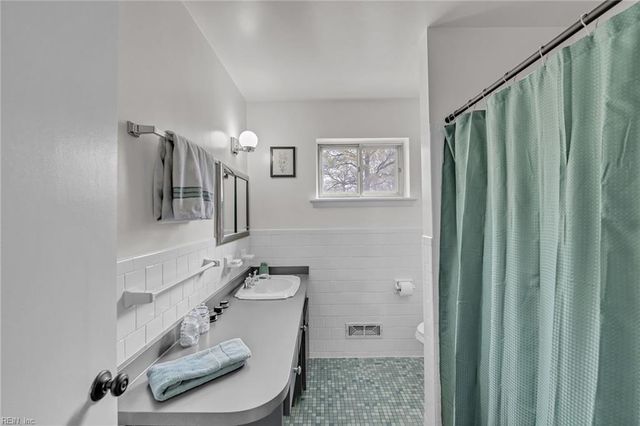 532 Hornell LN, Virginia Beach, VA 23452