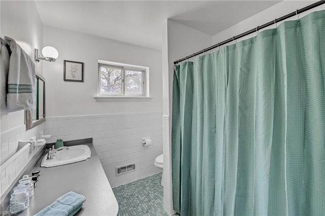 532 Hornell LN, Virginia Beach, VA 23452