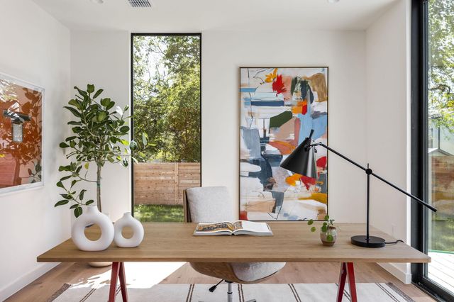 303 W Elizabeth ST A, Austin, TX 78704