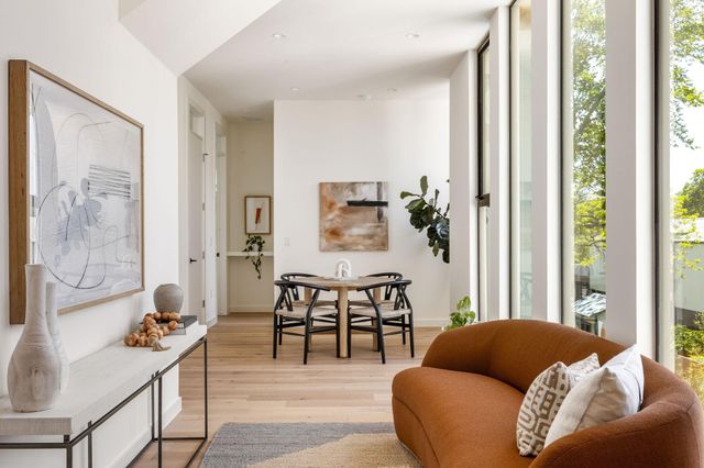303 W Elizabeth ST A, Austin, TX 78704