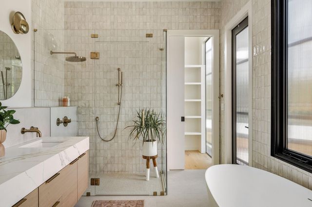 303 W Elizabeth ST A, Austin, TX 78704