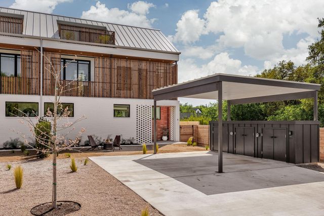 303 W Elizabeth ST A, Austin, TX 78704