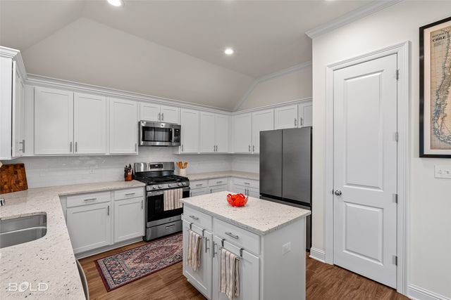 304 Prien Lake Loop, Bossier City, LA 71111