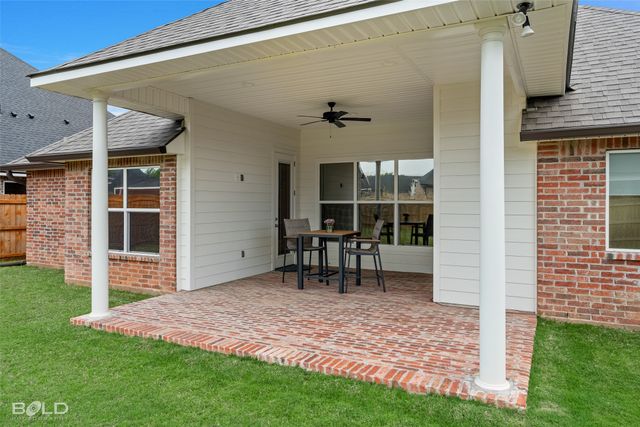 304 Prien Lake Loop, Bossier City, LA 71111